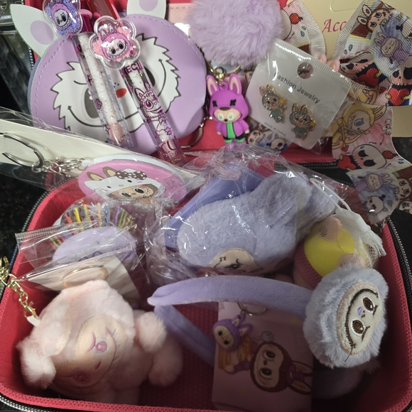 Large Labubu Bundle - Picture 3 of 6